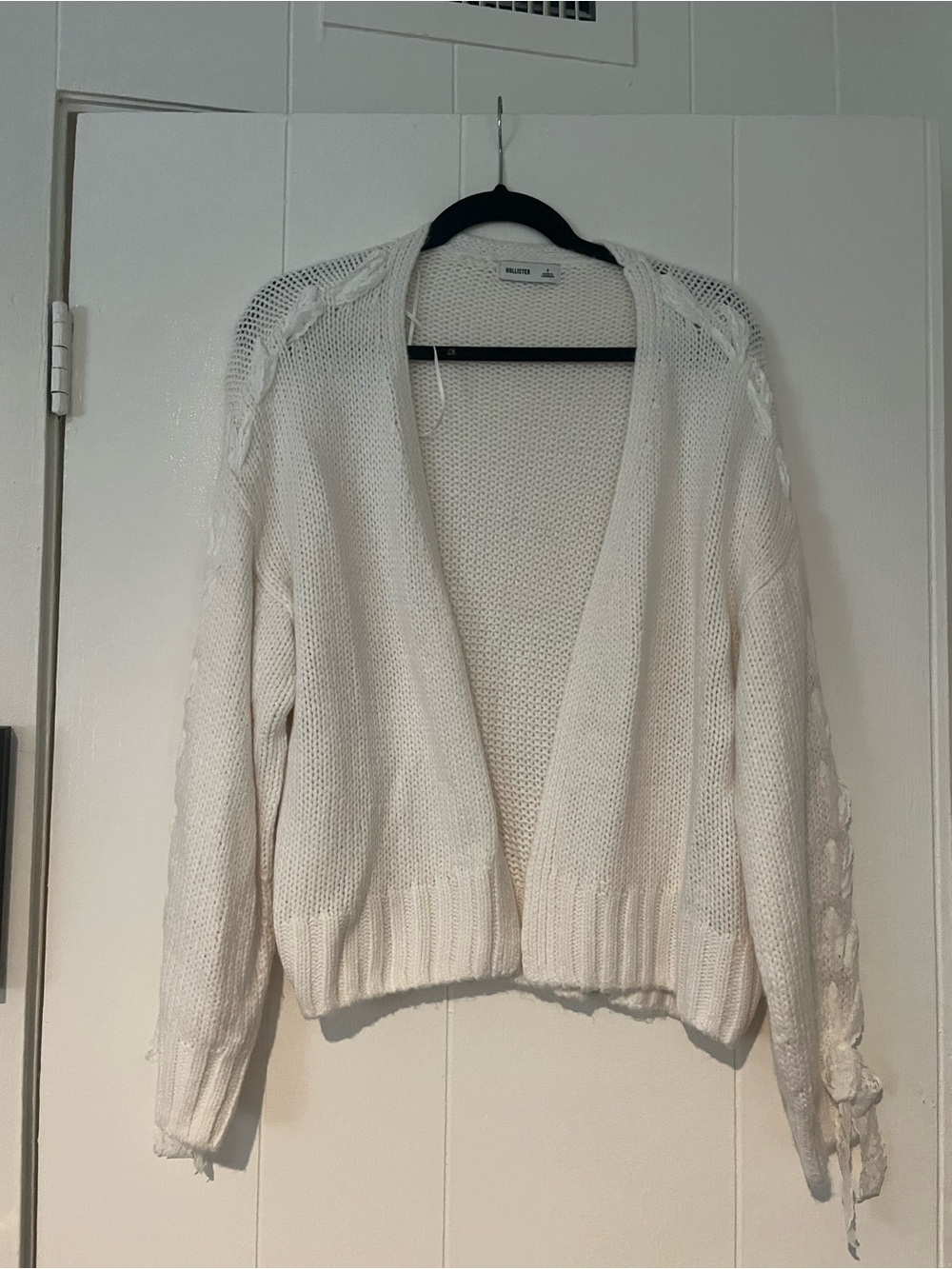 Hollister White Open-Front Knit Cardigan size small
